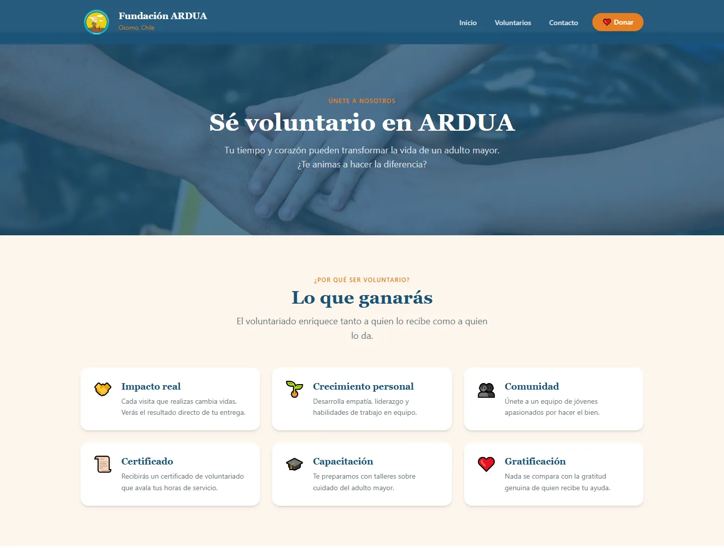 Página de voluntariado con beneficios como impacto real, capacitación y certificado